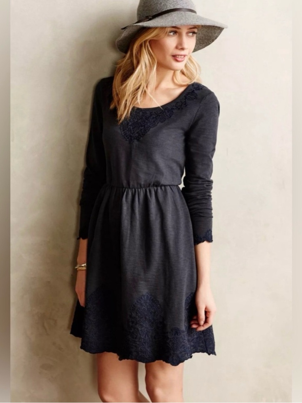 Anthropologie Saturday Sunday navy blue Long-Sleeve boho dress,small,embroidered